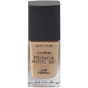 Wet n Wild Photo Focus Dewy Moisturizing Foundation in Classic Beige - Vegan 30ml