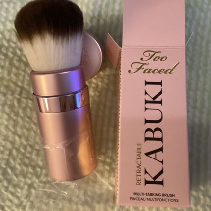 Too Faced Limited Edition Teddy Bear Hair Retractable Kabuki Brush