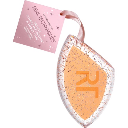 Real Techniques Miracle Complexion Sponge & Travel Case