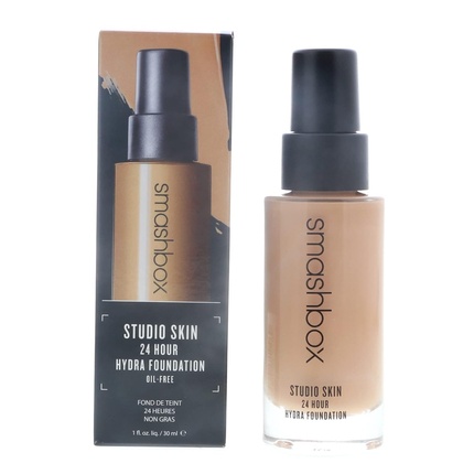 Studio Skin Hydrating Foundation 1 fl oz/30 ml Medium-Dark With Neutral Olive Undertone